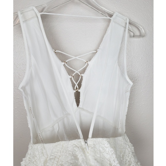 Foxiedox Makayla Peplum Lace Maxi Dress NWT - Picture 7 of 8